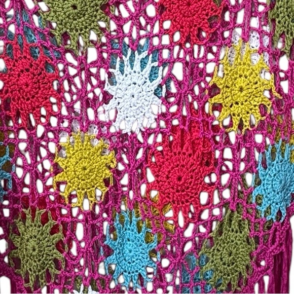 Coco & Carmen Colorful Crochet Women's Poncho - Picture 8 of 9